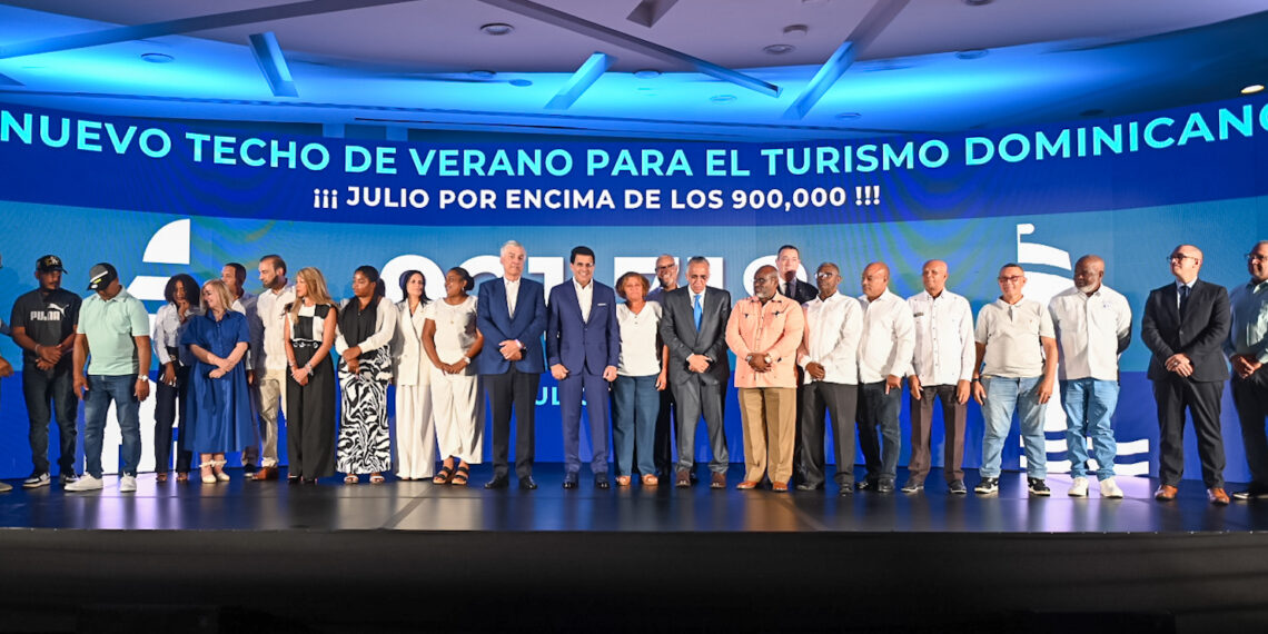 Más de 7,7 millones de visitantes llegan al país hasta julio.