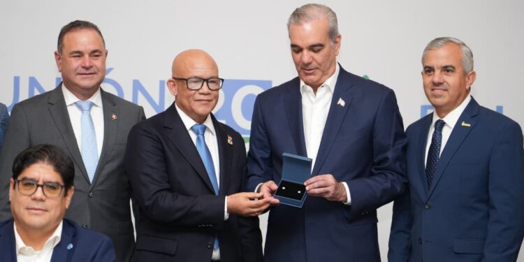 Presidente Luis Abinader encabeza la inauguración de la XI Reunión de la Red de Sistemas Públicos de Abastecimiento y Comercialización de Alimentos