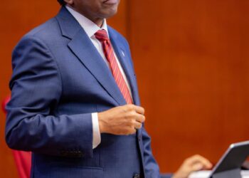 Senador por San Juan propone ley contra el trabajo forzoso para reducir arancel de EE. UU. de 12.5 % a 10 %