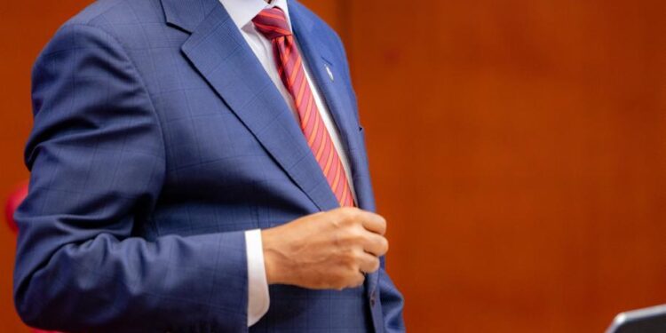 Senador por San Juan propone ley contra el trabajo forzoso para reducir arancel de EE. UU. de 12.5 % a 10 %
