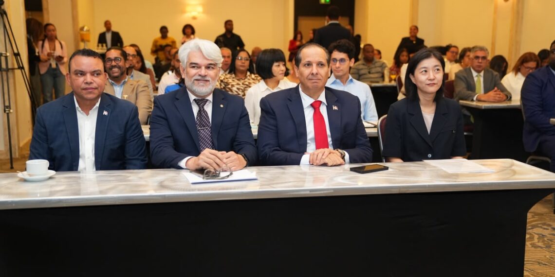 Ministerio de Salud y el SNS fortalecen atención prenatal; buscan reducir riesgos maternos y neonatales