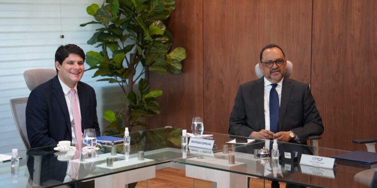 Ministerio de Justicia y CONEP fortalecen diálogo para impulsar participación del sector privado en Derechos Humanos