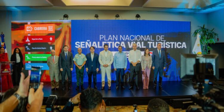 Turismo y RD Vial lanzan plan nacional de señalética turística.