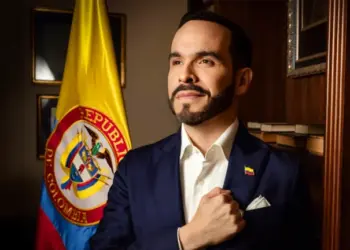Colombia levanta suspensión general de permisos para porte de armas de fuego