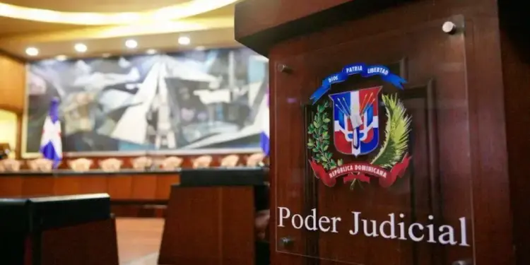 Poder Judicial reduce de 21 a 3 días emisión de sentencias sobre multas de tránsito con uso de IA