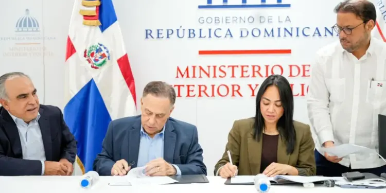 Donarán terrenos para construir estación de bomberos en Haina