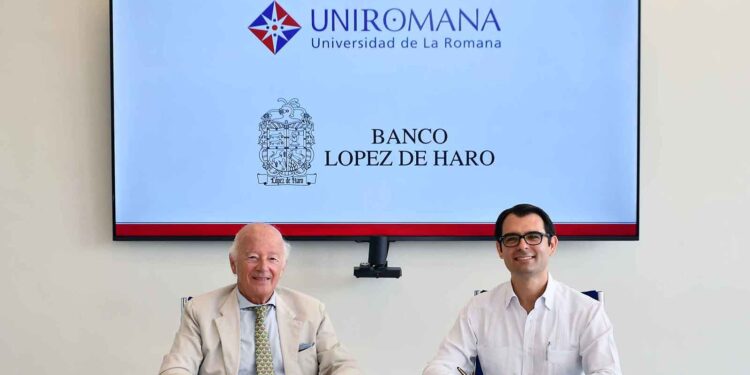 UNIROMANA y Banco López de Haro fortalecen su alianza en favor de la educación superior en la Región Este.