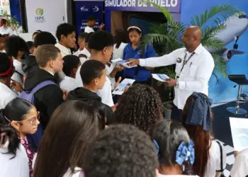 IDAC llevará simuladores de vuelo a la Feria Internacional del Libro 2026