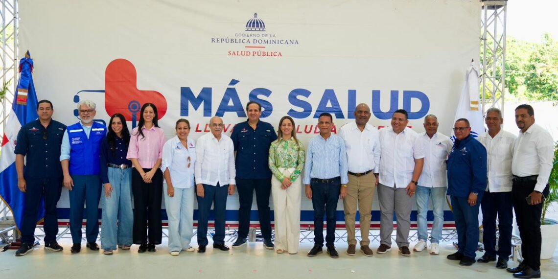 Ministerio de Salud acerca atención médica y prevención a comunitarios de Mao con servicios médicos gratuitos