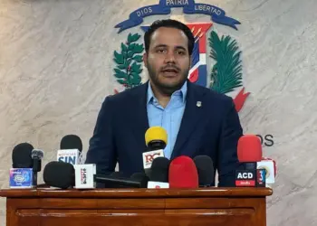 Somenten proyecto de ley aumenta las pensiones y baja a la mitad la comisión de las AFP