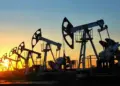 Petróleo de Texas sube 2.02 % hasta 105.75 dólares el barril