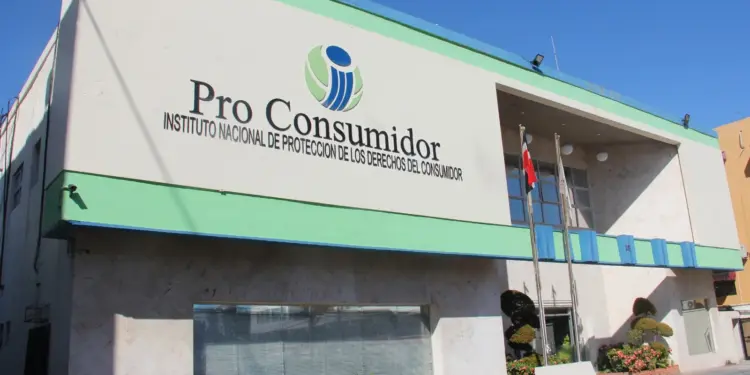 Pro Consumidor interviene más de 30 comercios chinos por irregularidades sanitarias y comerciales