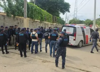 Ultiman a sargento del Dicrim en Santiago