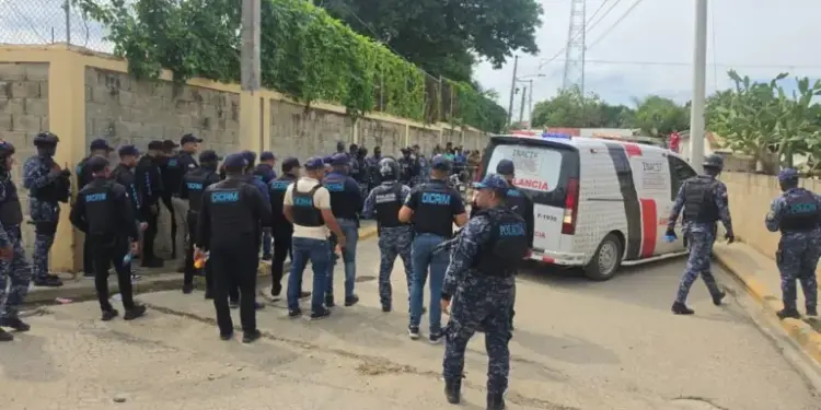 Ultiman a sargento del Dicrim en Santiago