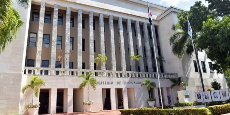Minerd presentará informe sobre cumplimiento de acuerdos para evaluación docente