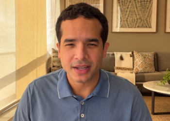 Omar Fernández aclara que fue ingresado por gastroenteritis y asegura que ya se encuentra bien