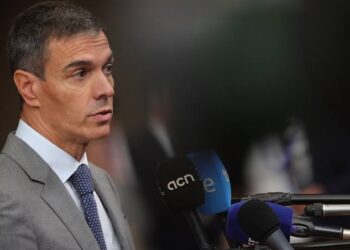 Sánchez garantiza que aprobará la subida de pensiones para 2027, aunque esté en funciones