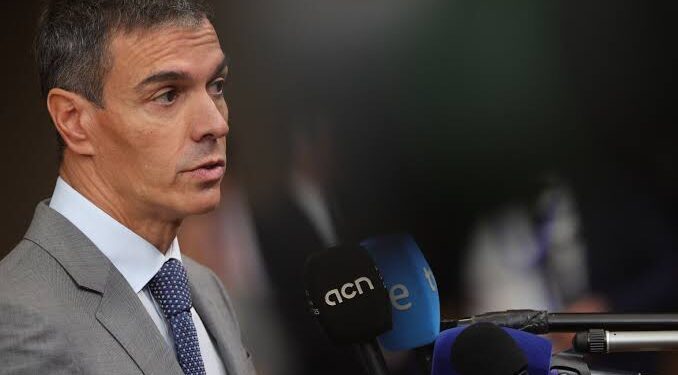 Sánchez garantiza que aprobará la subida de pensiones para 2027, aunque esté en funciones