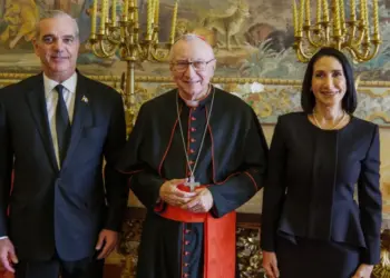 Abinader y secretario de Estado de la Santa Sede, abordan asuntos de Estado y situación internacional en el Vaticano