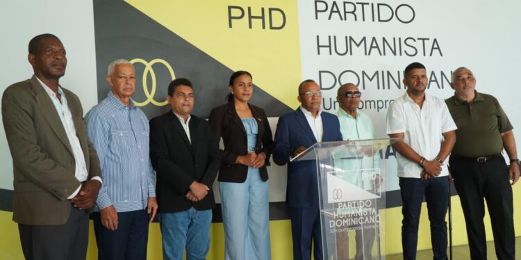 Abogado del PHD acusa a Eléxido Paula y Julián Burgos de intentar frenar la convención con una demanda fraudulenta.
