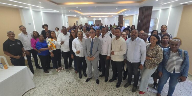 Diputado, juristas y lideres comunitarios analizan los cambios del nuevo Código Penal